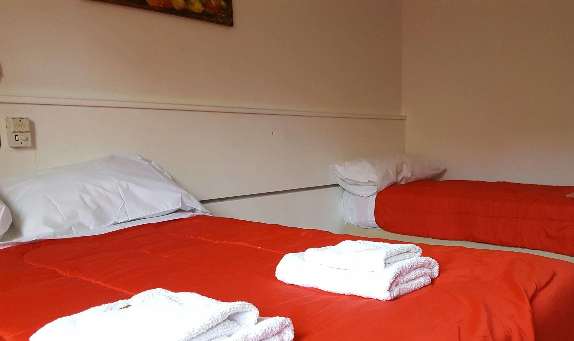 Hotel Cels Andins à Mendoza Extérieur photo