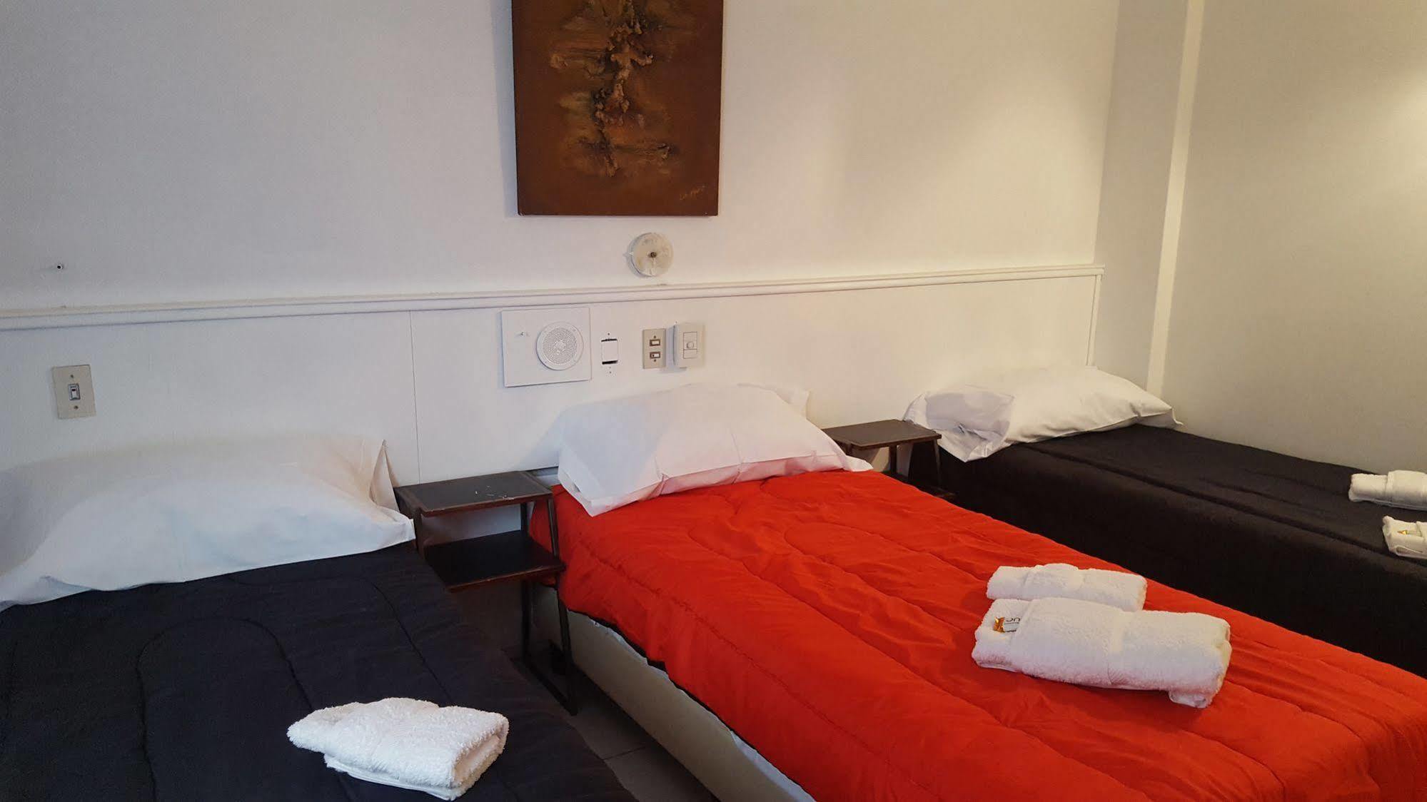 Hotel Cels Andins à Mendoza Extérieur photo