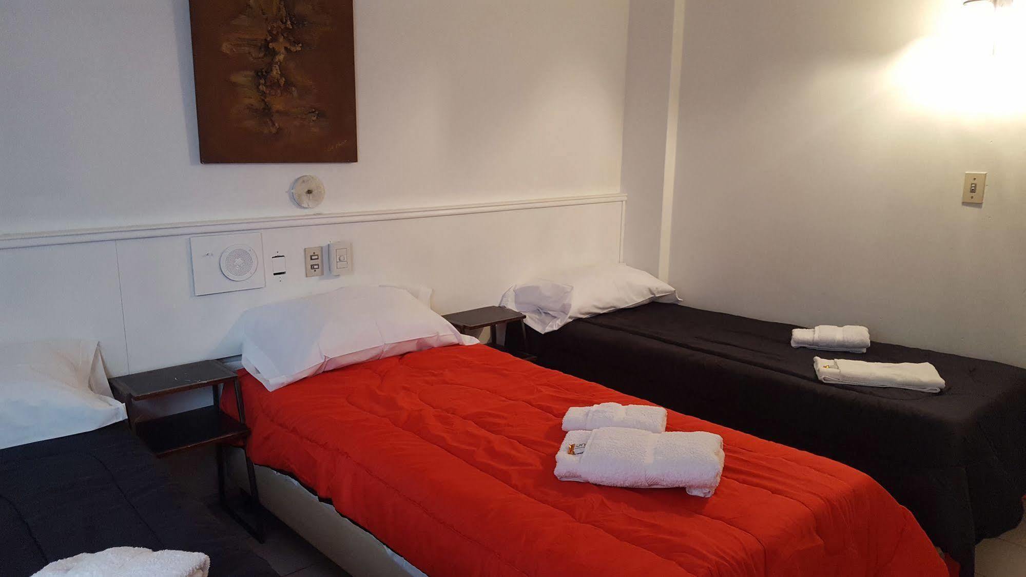 Hotel Cels Andins à Mendoza Extérieur photo